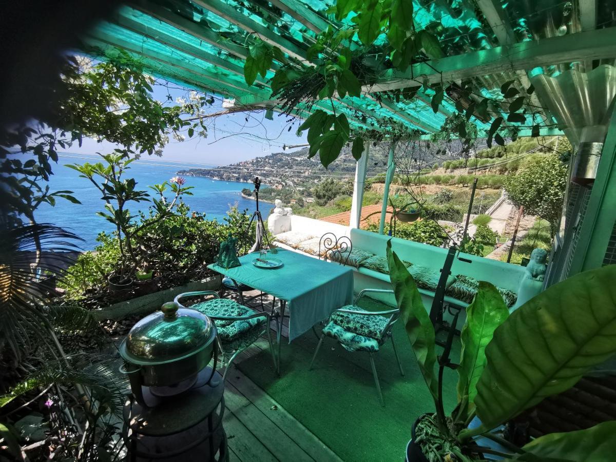 Romantic Casa Lorenzina Affittacamere Вентимилья Экстерьер фото